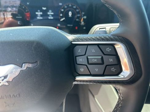 Used 2025 Ford Mustang GT Premium RWD image 16