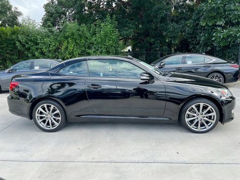 Used 2015 Lexus IS 250C image 8