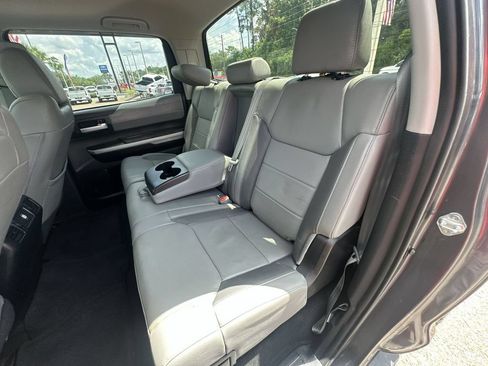 Used 2021 Toyota Tundra Limited w/ Limited Premium Package AWD/4WD image 28