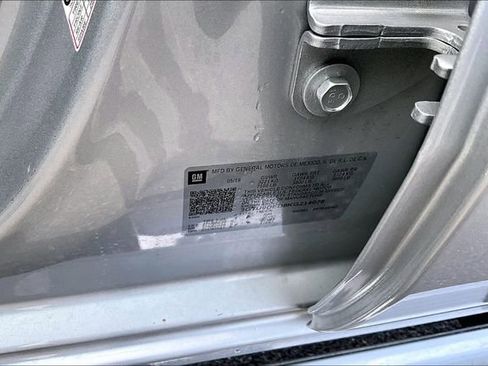 Used 2019 GMC Sierra 1500 SLT w/ SLT Premium Package image 3