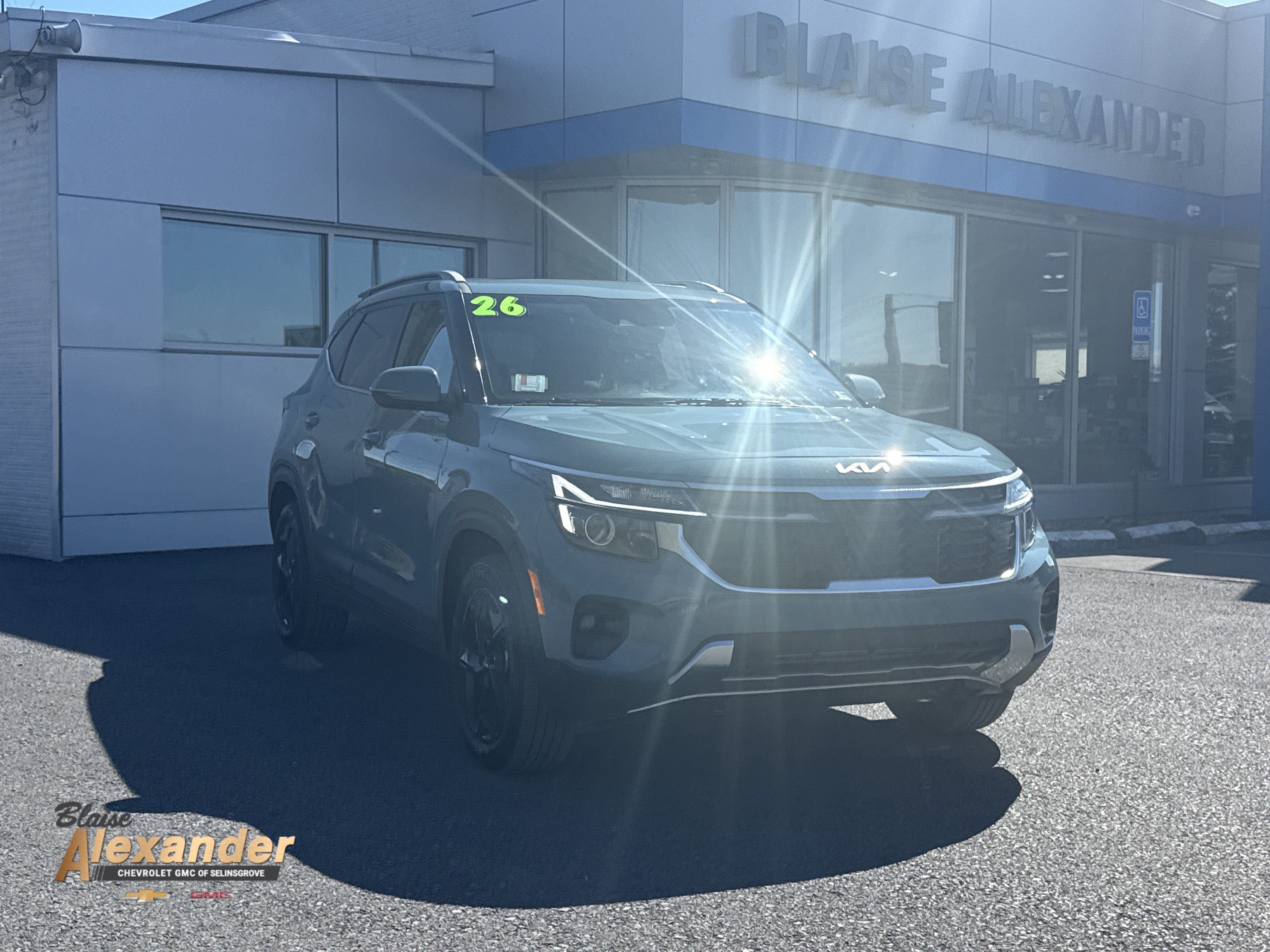 Used 2026 Kia Seltos EX w/ EX Sunroof Package AWD/4WD image 1