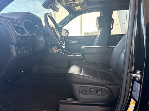 Used 2024 Chevrolet Tahoe High Country AWD/4WD image 14