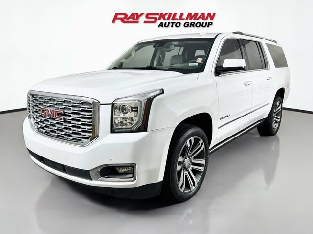 Used 2019 GMC Yukon XL Denali w/ Denali Ultimate Package AWD/4WD image 3