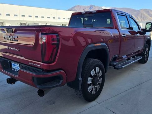 Used 2024 GMC Sierra 3500 Denali w/ Technology Package AWD/4WD image 6