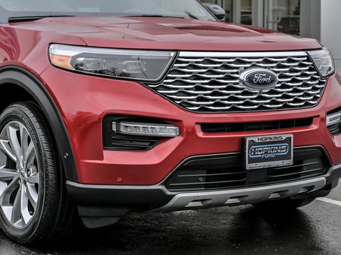 Used 2021 Ford Explorer Platinum w/ Equipment Group 601A image 11