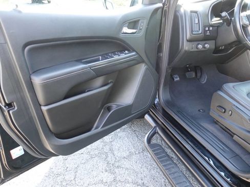 Used 2022 GMC Canyon AT4 image 15