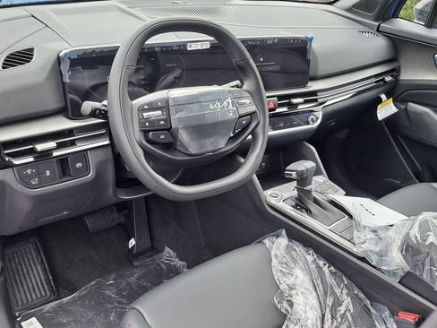 New 2026 Kia Sportage X-Line w/ X-Line Technology Package AWD/4WD image 7