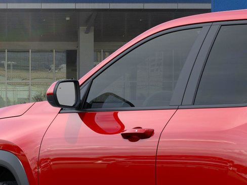 New 2027 Chevrolet Equinox LT FWD image 12