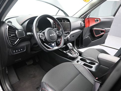 Certified 2023 Kia Soul GT-Line w/ GT-Line Technology Package FWD image 17
