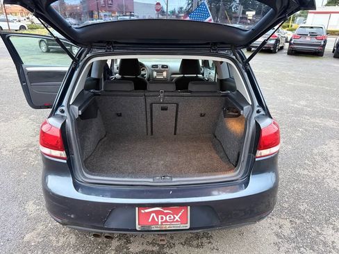 Used 2010 Volkswagen Golf 2-Door image 14