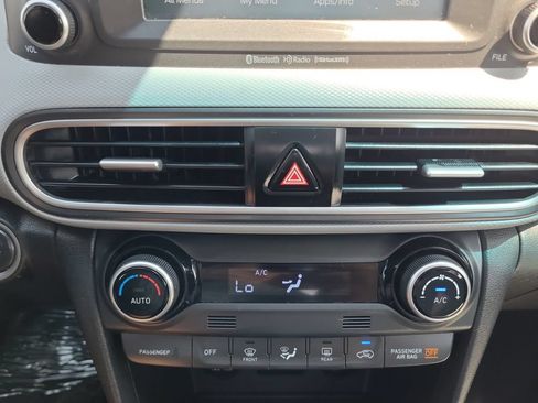 Used 2018 Hyundai Kona Limited AWD/4WD image 23