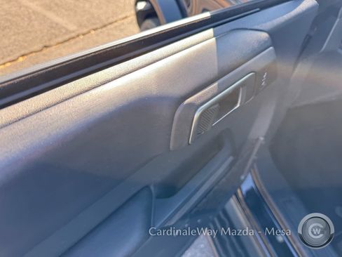 Used 2025 Ford Bronco Outer Banks AWD/4WD image 13