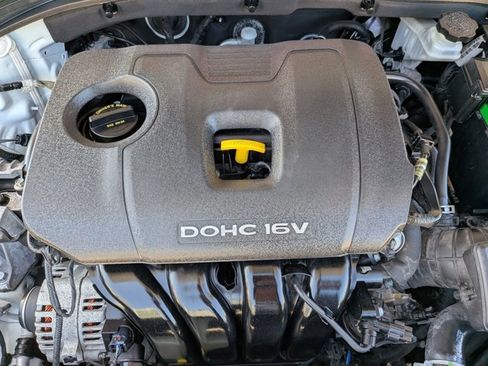 Used 2018 Hyundai Elantra SEL image 21