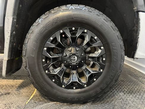 Used 2016 GMC Sierra 1500 4x4 Double Cab image 29