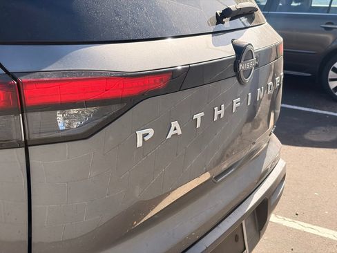 Certified 2022 Nissan Pathfinder SV FWD image 7