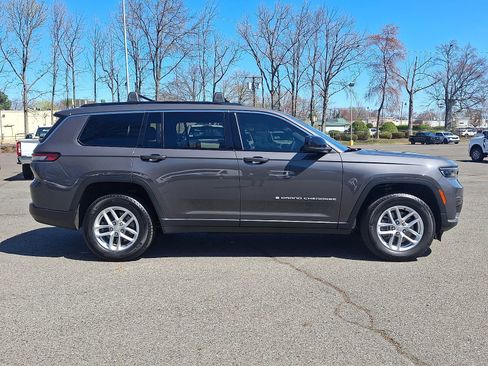 Used 2024 Jeep Grand Cherokee L Laredo w/ Luxury Tech Group I image 8