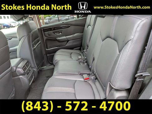 Certified 2025 Honda Pilot Touring image 19