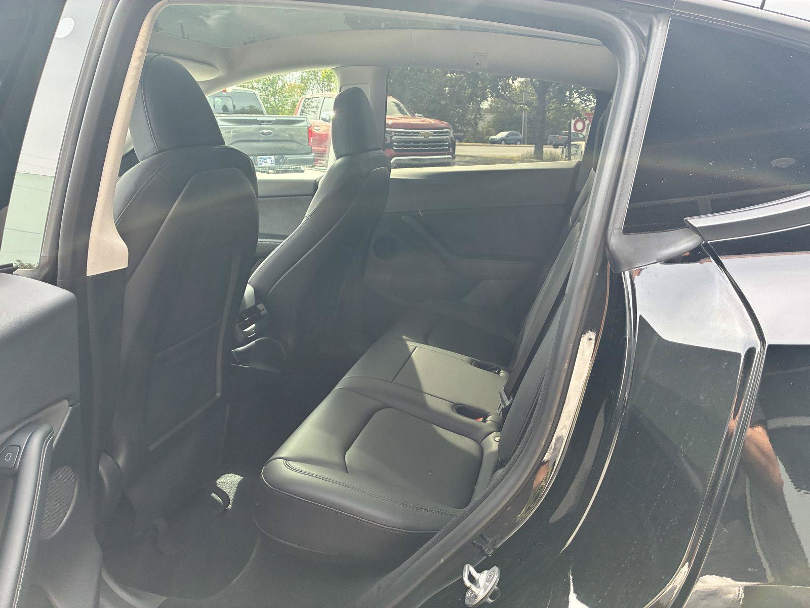 Used 2023 Tesla Model Y Performance AWD/4WD image 12