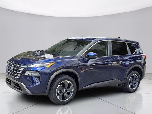 Used 2025 Nissan Rogue SV FWD image 1