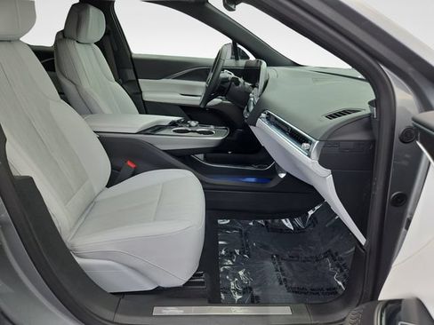 Certified 2024 Cadillac Lyriq Sport w/ LPO, Floor Liner Package AWD/4WD image 38
