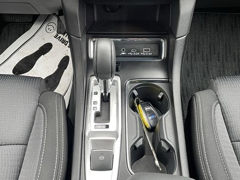 Used 2024 Subaru Ascent Premium w/ Convenience Package image 25