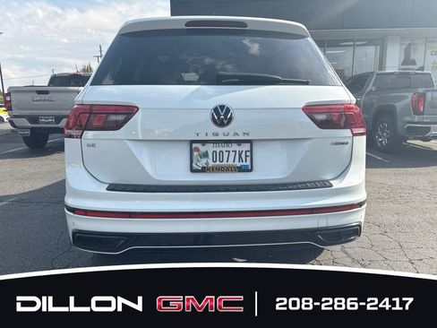 Used 2023 Volkswagen Tiguan SE R-Line AWD/4WD image 4