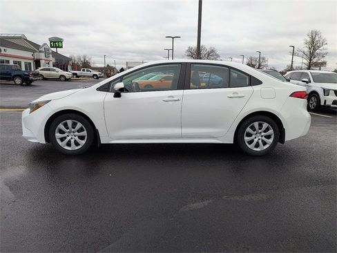 Certified 2024 Toyota Corolla LE image 4