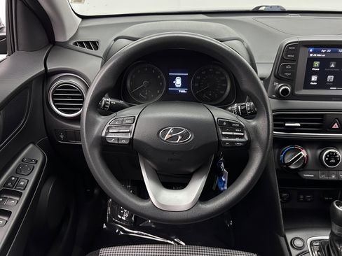Used 2021 Hyundai Kona SE image 24