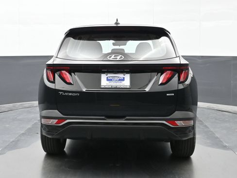 Used 2023 Hyundai Tucson SE AWD/4WD image 5