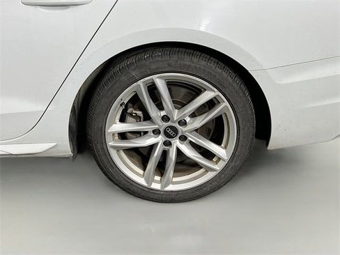 Used 2022 Audi A4 2.0T Premium Plus image 34