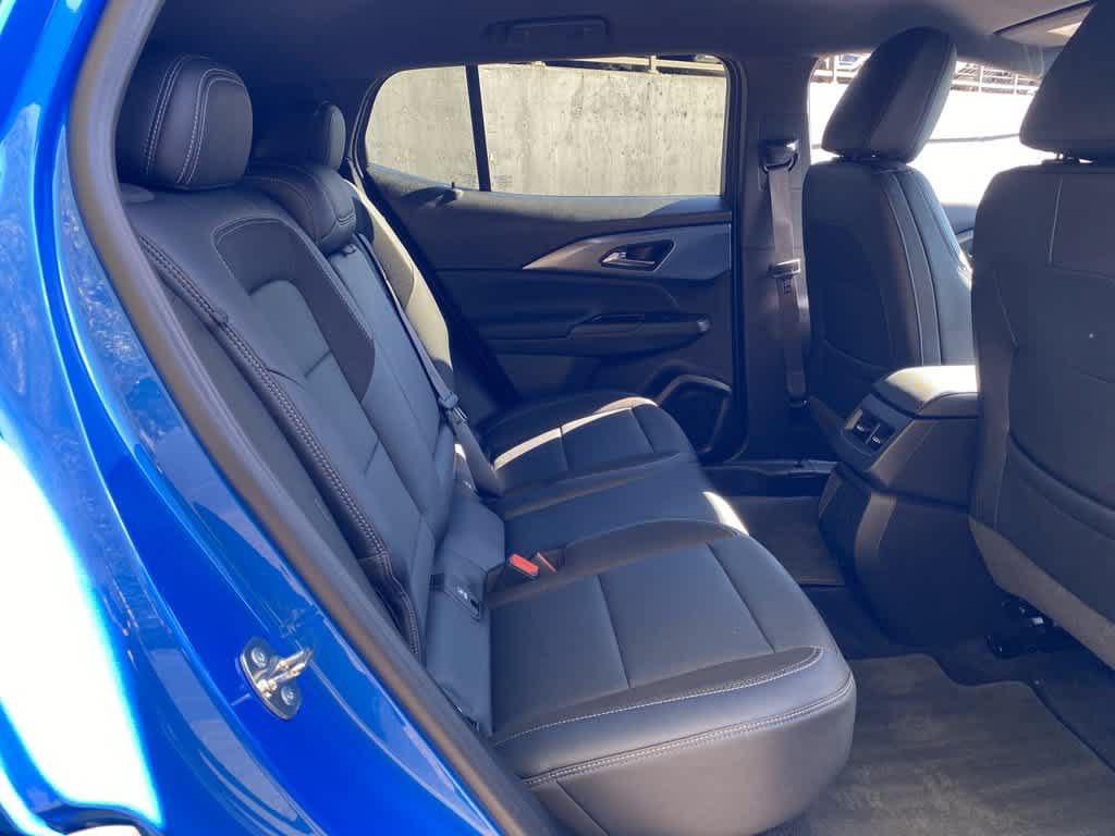 Used 2024 Chevrolet Equinox EV LT w/ LPO, Trailering Package AWD/4WD image 17