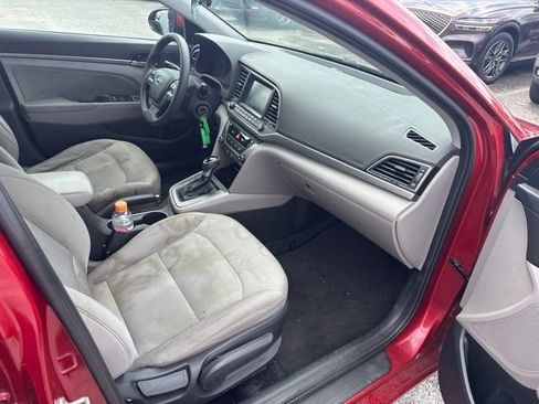 Used 2017 Hyundai Elantra SE FWD image 11