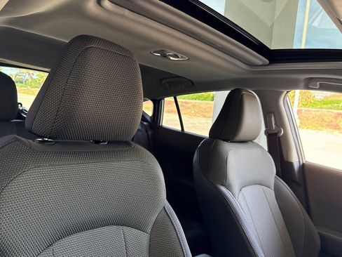 Used 2024 Subaru Crosstrek 2.0i Premium image 24