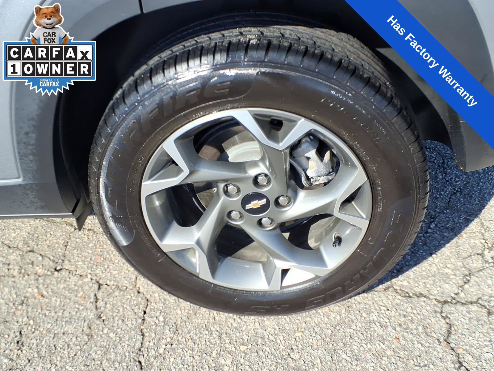 Used 2025 Chevrolet Trax LT FWD image 11