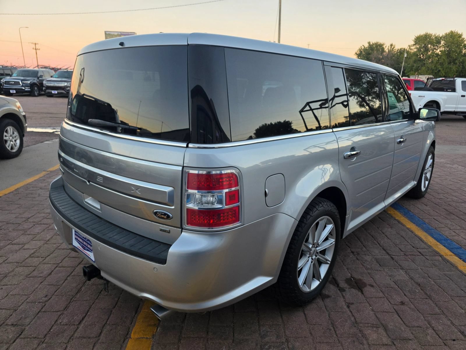 Used 2018 Ford Flex Limited AWD/4WD image 5