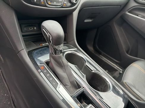 Used 2022 Chevrolet Equinox Premier image 27