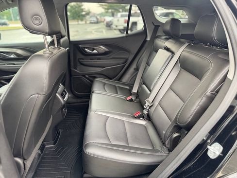 Used 2022 GMC Terrain SLT AWD/4WD image 26