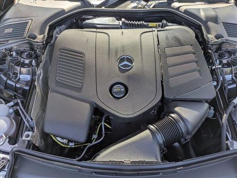 Used 2025 Mercedes-Benz C 300 Sedan image 17