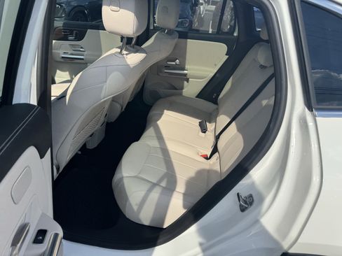 Used 2026 Mercedes-Benz GLA 250 4MATIC image 32