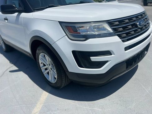 Used 2017 Ford Explorer FWD image 10