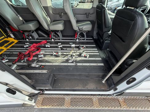 Used 2020 Ford Transit 150 XL image 34