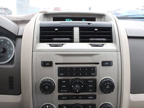 Used 2010 Ford Escape XLT AWD/4WD image 13