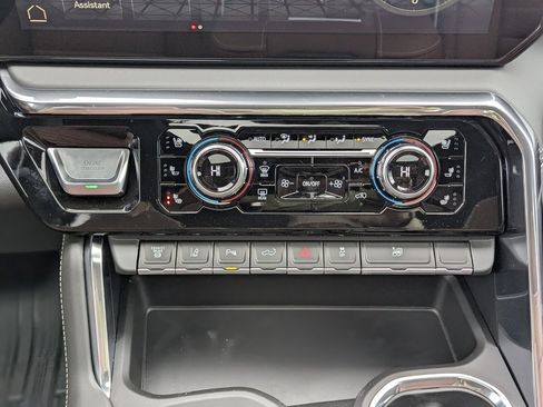 New 2026 GMC Sierra 3500 Denali Ultimate image 28