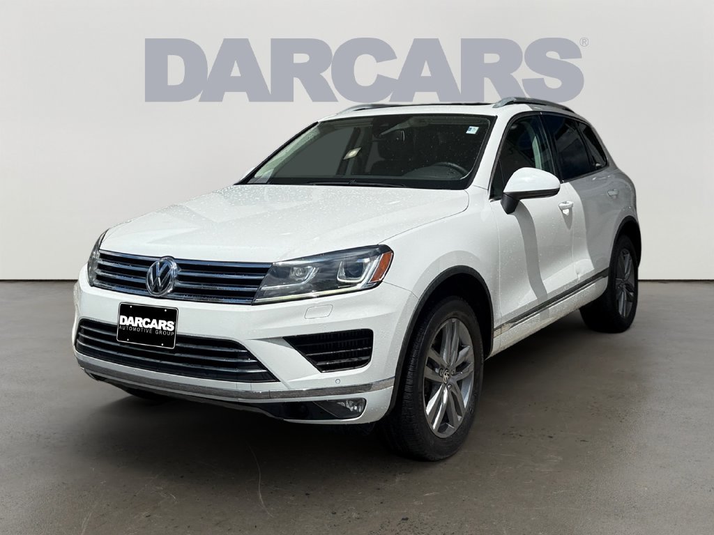 Used 2016 Volkswagen Touareg Sport AWD/4WD image 3