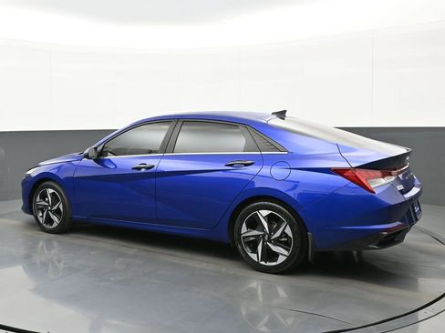 Certified 2022 Hyundai Elantra Limited image 5