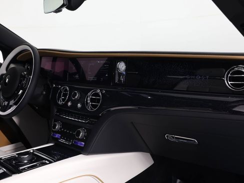 New 2026 Rolls-Royce Ghost image 25