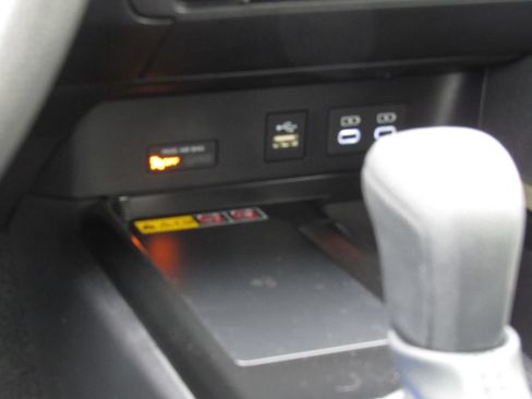 Used 2026 Toyota Camry LE w/ Preferred Package 2 (TMS) FWD image 27