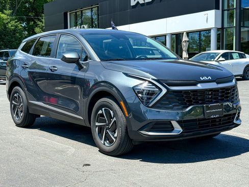 Certified 2025 Kia Sportage LX AWD/4WD image 1