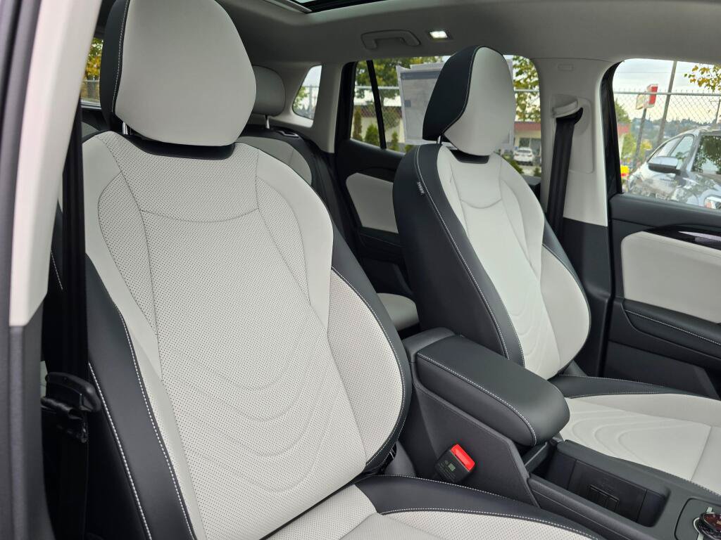 New 2026 Volkswagen Tiguan SE AWD/4WD image 11