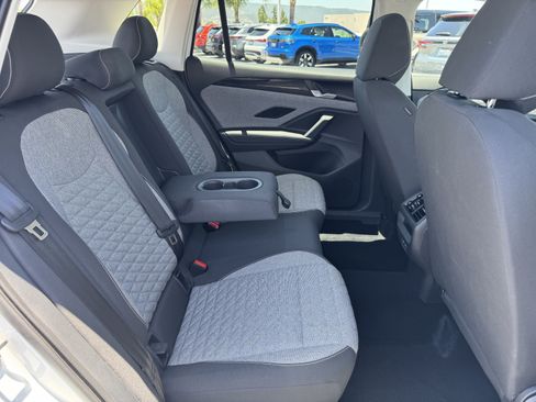Certified 2025 Volkswagen Tiguan S FWD image 31